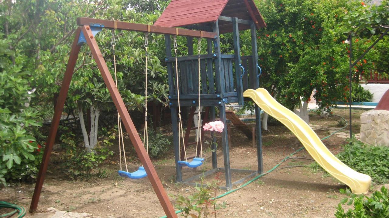 Theodora Aparthotel Makriyialos Bagian luar foto